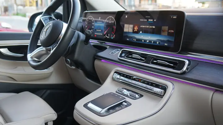 Driver's seat of a V-Class